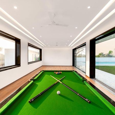 Stayvista At Aj House With Pvt Pool & Projector Set-Up Hyderabad Exterior photo